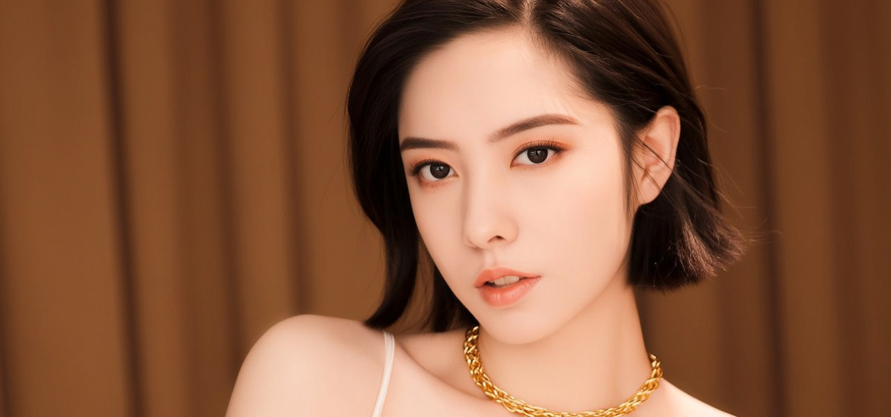 女人金项链图片